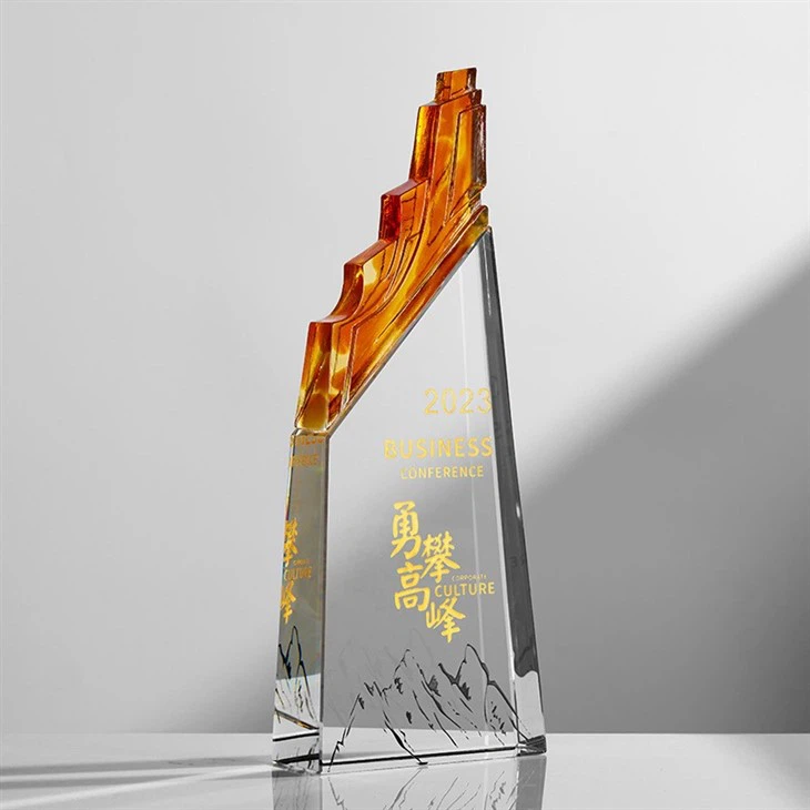 New Mountain Peak Glass Trophy
